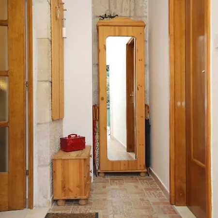 Διαμέρισμα By The Sea - 9132 *