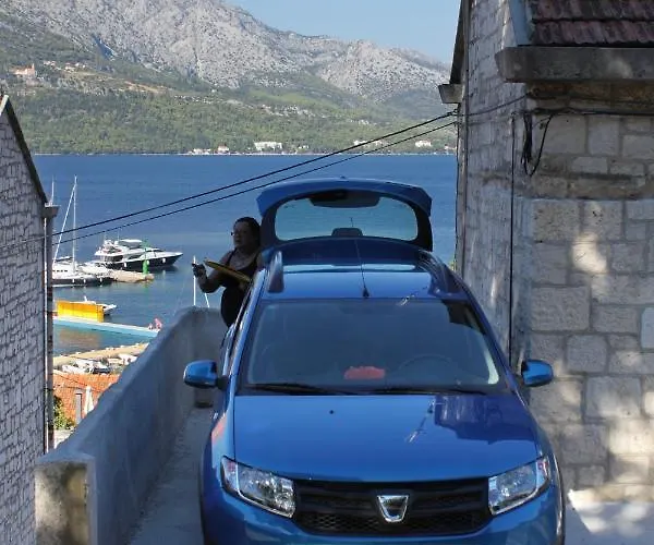 דירה By The Sea - 9132 קורצולה